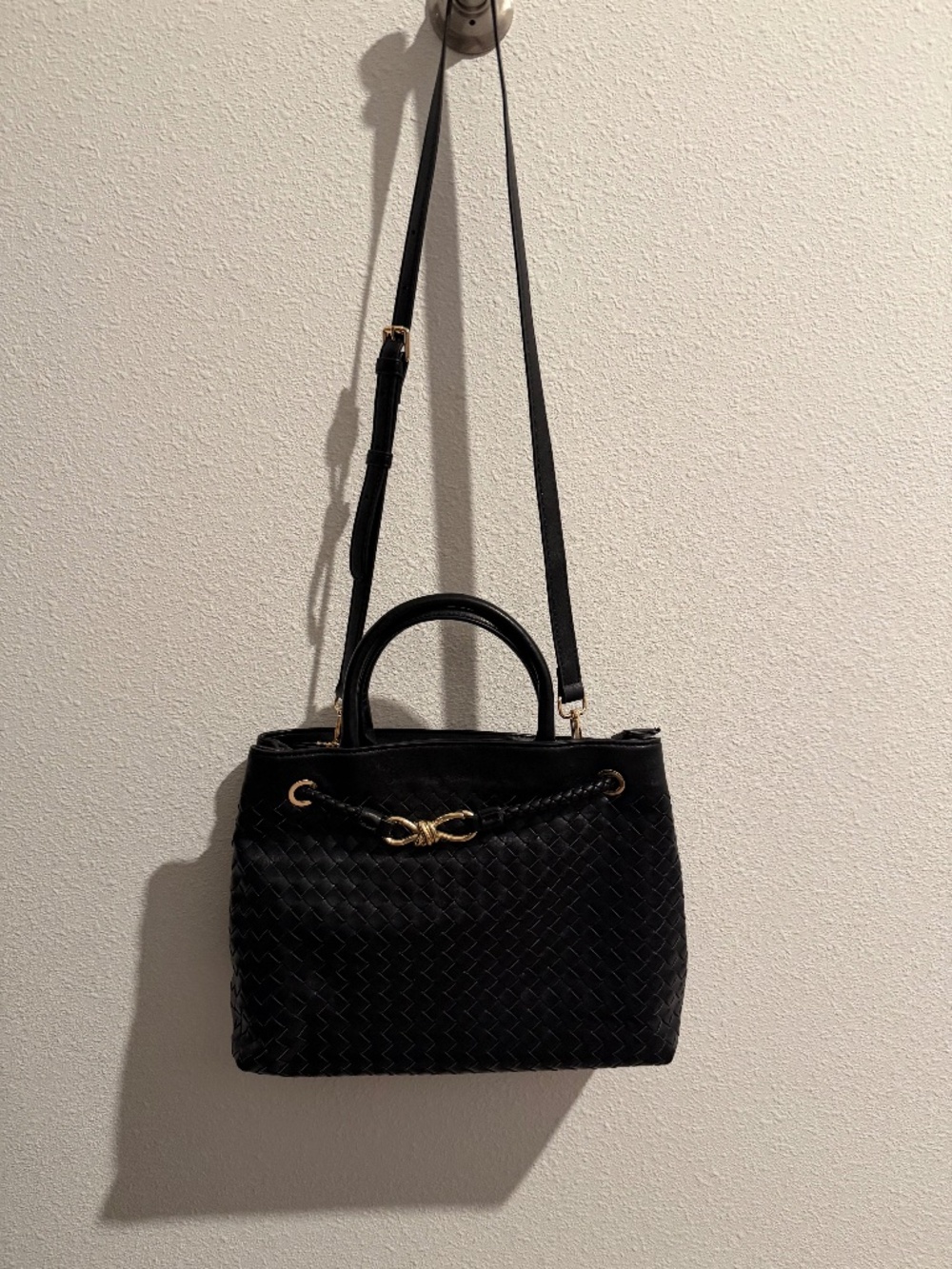 Woven style black purse